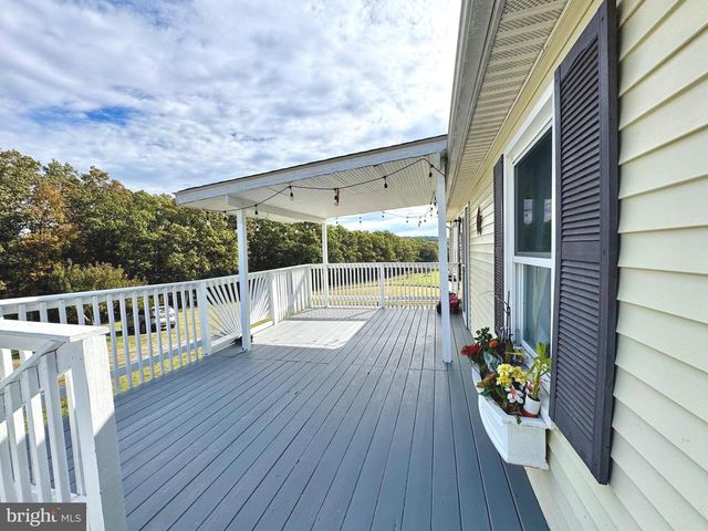 220 SNAPPY LN, Winchester, VA 22602