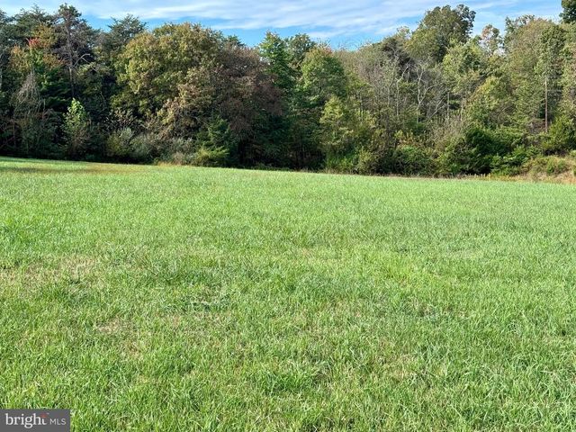 220 SNAPPY LN, Winchester, VA 22602