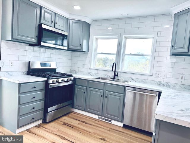 220 SNAPPY LN, Winchester, VA 22602