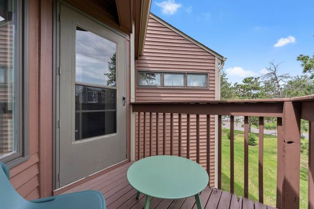 1335 Spencer Road W, Saint Paul, MN 55108