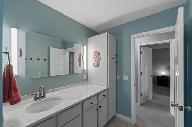 1335 Spencer Road W, Saint Paul, MN 55108
