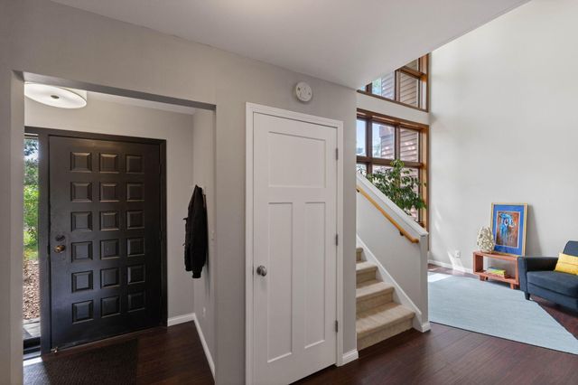 1335 Spencer Road W, Saint Paul, MN 55108