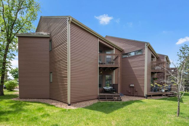 1335 Spencer Road W, Saint Paul, MN 55108