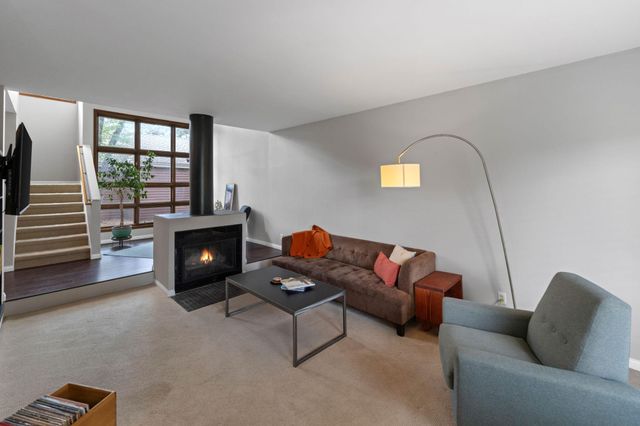 1335 Spencer Road W, Saint Paul, MN 55108