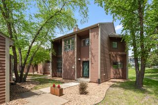 1335 Spencer Road W, Saint Paul, MN 55108