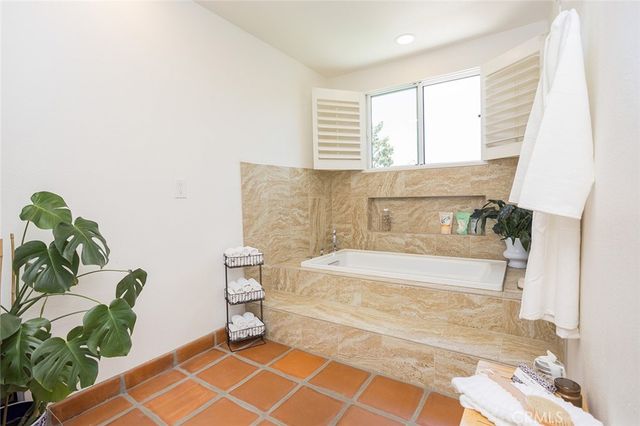 1691 N Yurok Street, Orange, CA 92867