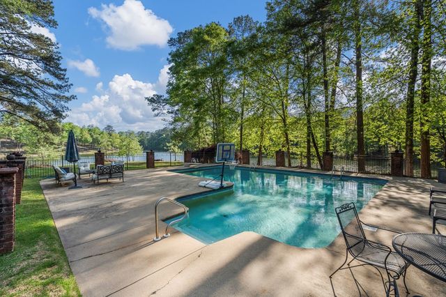 8808 River Road, Columbus, GA 31904