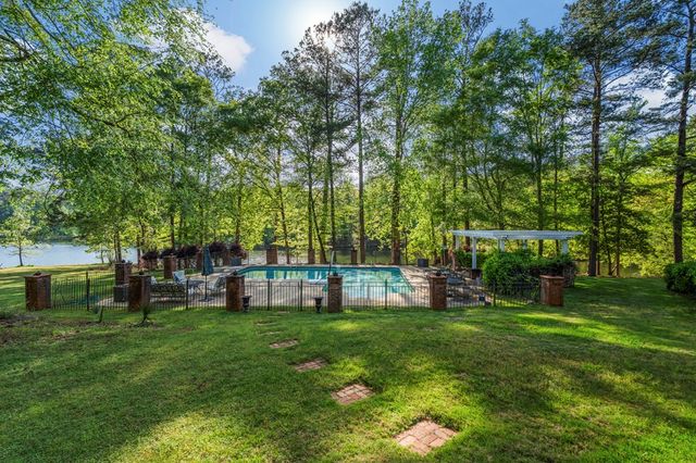 8808 River Road, Columbus, GA 31904