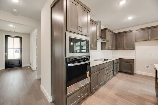 1055 Birdie Street, Gunter, TX 75058