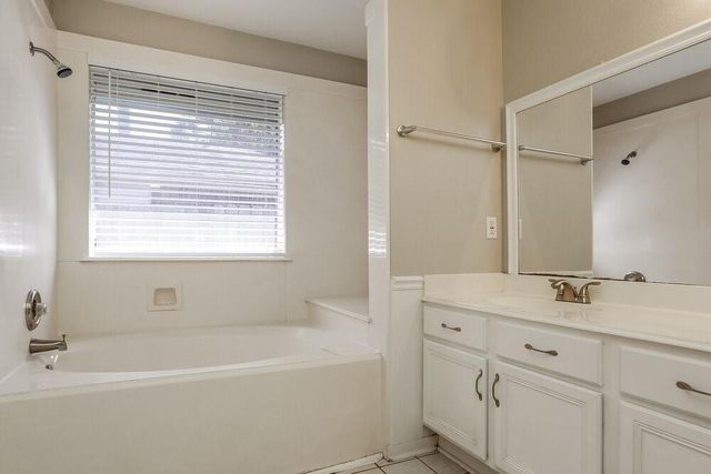 2522 Sherwood Hollow Lane, Houston, TX 77339