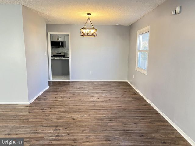 67 MEDFORD LN, Willingboro, NJ 08046