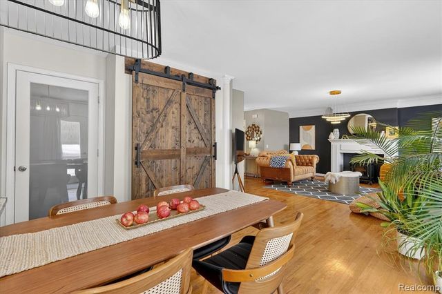 5120 Meadow Crest Circle, Holly, MI 48442