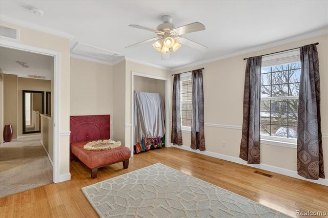 5120 Meadow Crest Circle, Holly, MI 48442