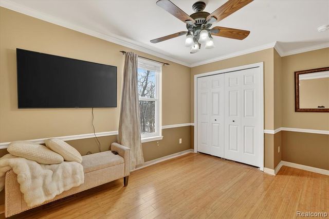 5120 Meadow Crest Circle, Holly, MI 48442