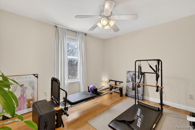 5120 Meadow Crest Circle, Holly, MI 48442