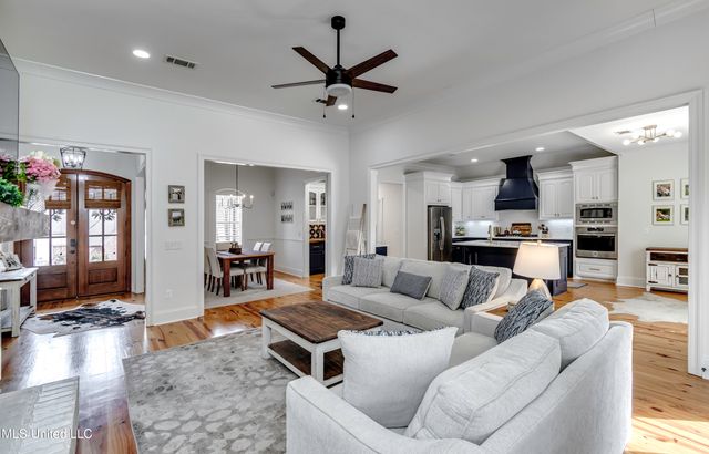 125 Muscadine Path, Madison, MS 39110