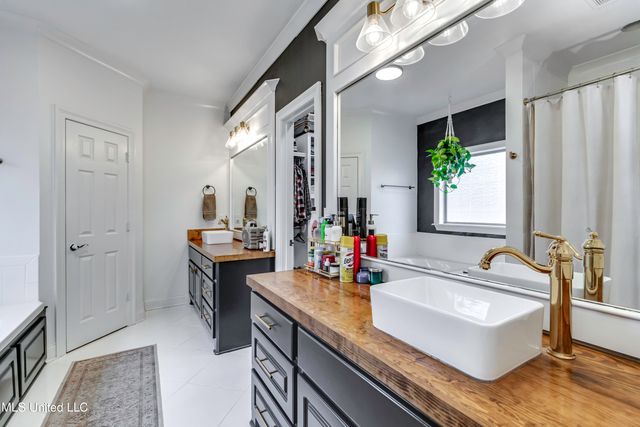 125 Muscadine Path, Madison, MS 39110