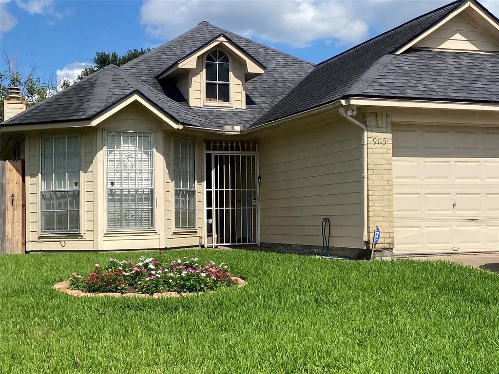 9115 Kindlewood Drive, Houston, TX 77099