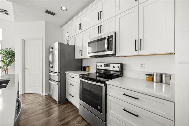 220 WIMBLEDON CIRCLE, Lake Mary, FL 32746