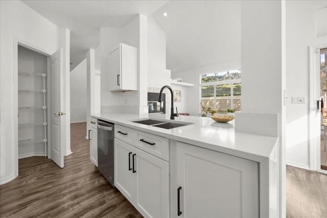 220 WIMBLEDON CIRCLE, Lake Mary, FL 32746