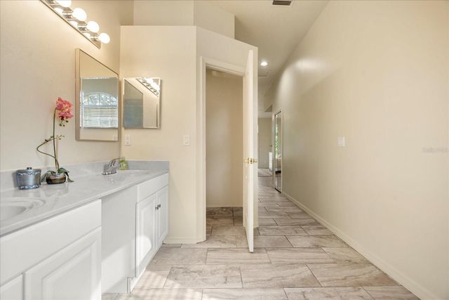 220 WIMBLEDON CIRCLE, Lake Mary, FL 32746