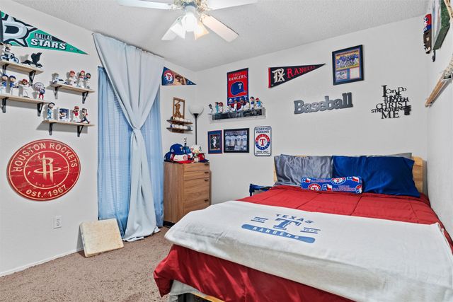 405 SW Rand Drive, Burleson, TX 76028