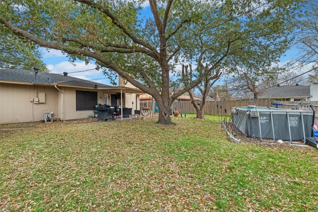 405 SW Rand Drive, Burleson, TX 76028
