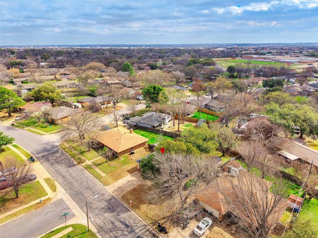 405 SW Rand Drive, Burleson, TX 76028