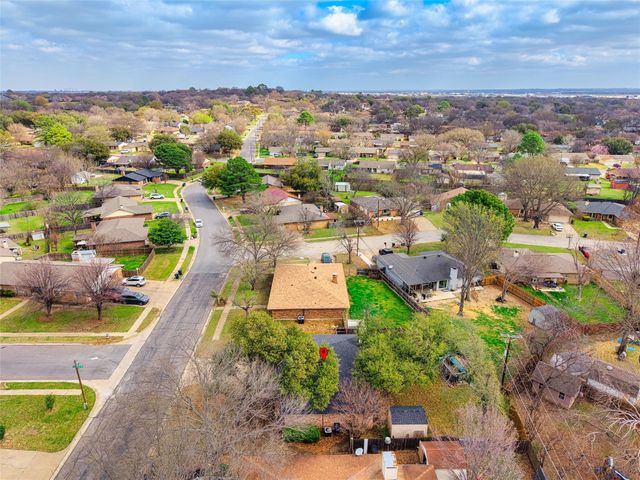 405 SW Rand Drive, Burleson, TX 76028