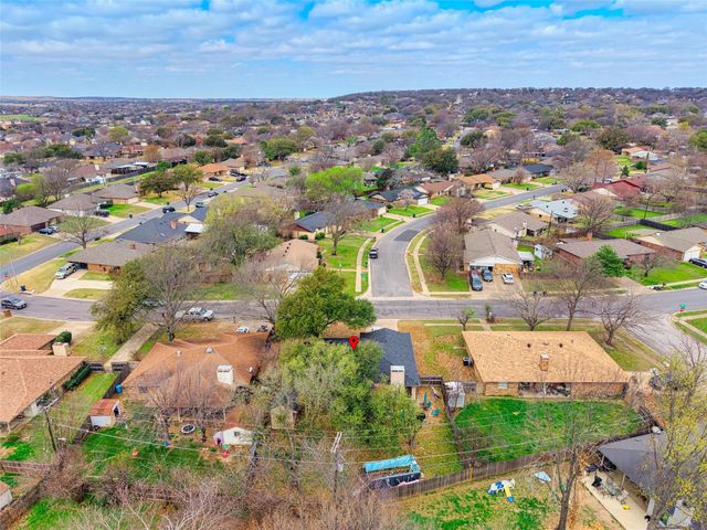 405 SW Rand Drive, Burleson, TX 76028