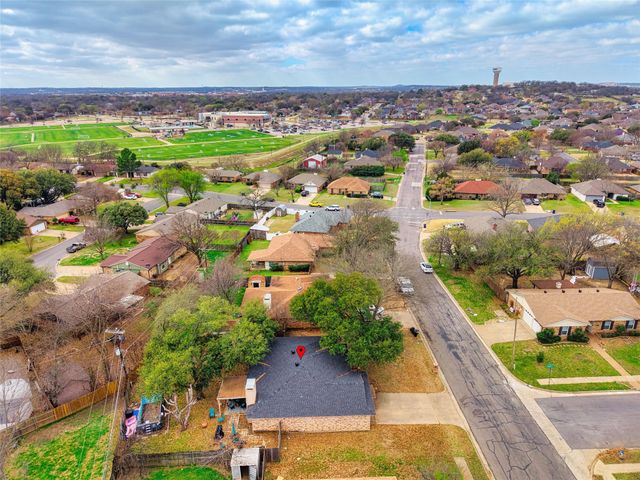 405 SW Rand Drive, Burleson, TX 76028