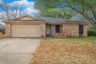 405 SW Rand Drive, Burleson, TX 76028