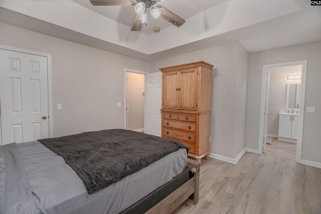 105 Brook Hollow Ct, Lexington, SC 29072