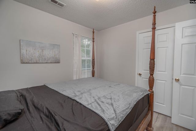 105 Brook Hollow Ct, Lexington, SC 29072