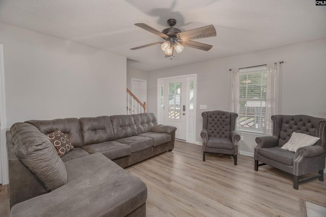 105 Brook Hollow Ct, Lexington, SC 29072