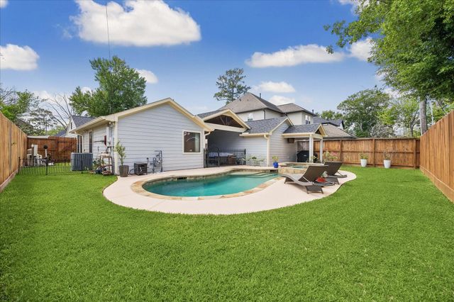 1722 Lamonte Lane, Houston, TX 77018