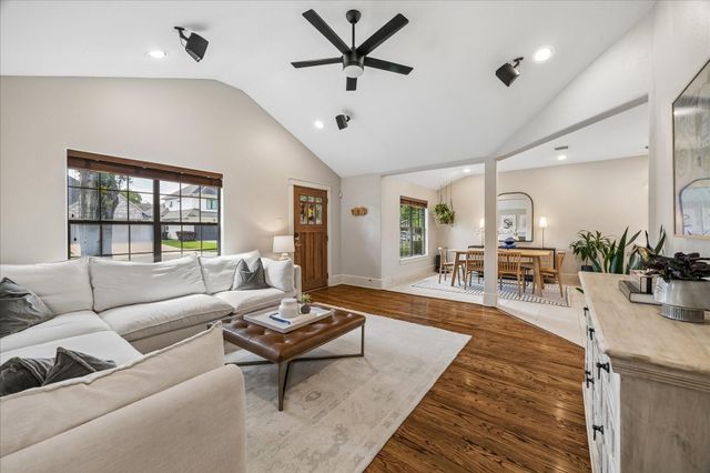 1722 Lamonte Lane, Houston, TX 77018