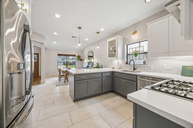 1722 Lamonte Lane, Houston, TX 77018