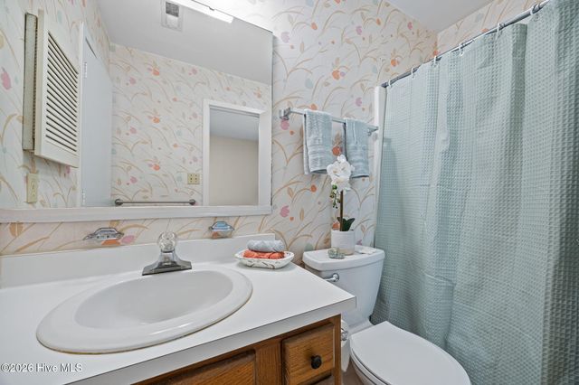 9100 Reed Drive 1108, Emerald Isle, NC 28594