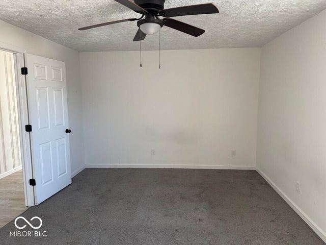 39 N 18th Avenue, Beech Grove, IN 46107