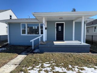 39 N 18th Avenue, Beech Grove, IN 46107