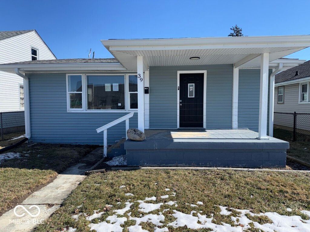 39 N 18th Avenue, Beech Grove, IN 46107