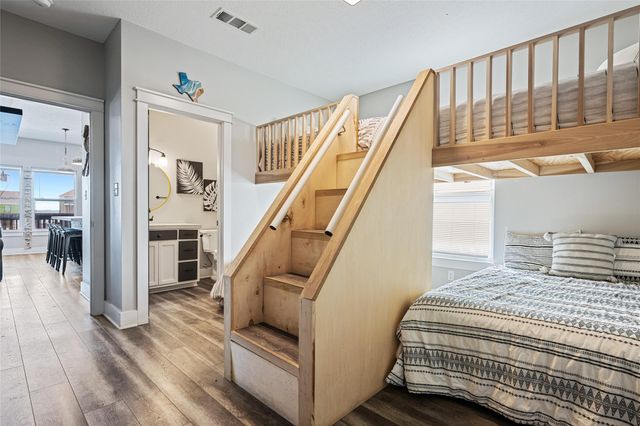 1121 Gulfview Lane, Crystal Beach, TX 77650