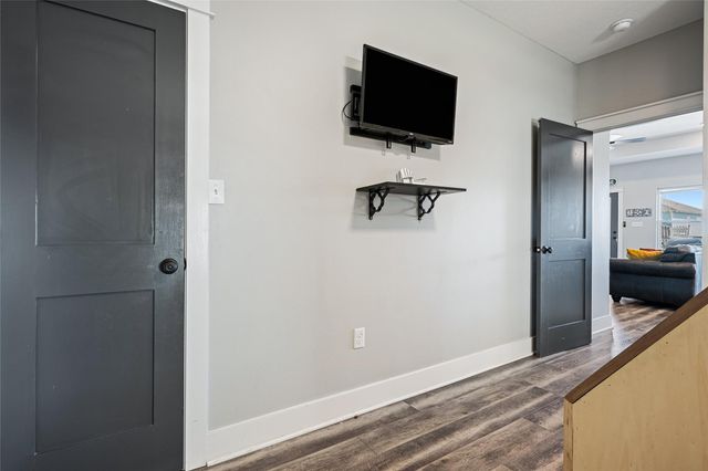 1121 Gulfview Lane, Crystal Beach, TX 77650