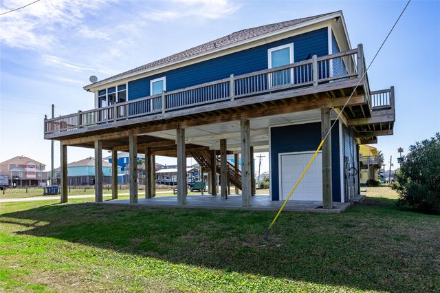 1121 Gulfview Lane, Crystal Beach, TX 77650