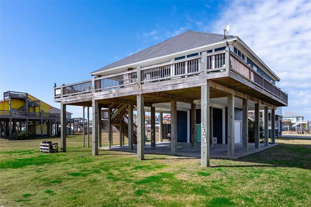 1121 Gulfview Lane, Crystal Beach, TX 77650