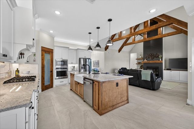 3017 Infinity Drive, Weatherford, TX 76087