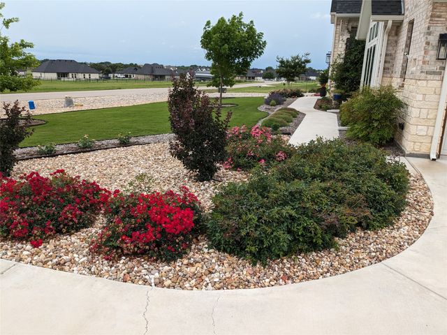 3017 Infinity Drive, Weatherford, TX 76087