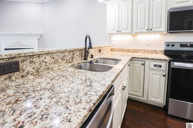 3279 Mallard Cir, Paducah, KY 42001