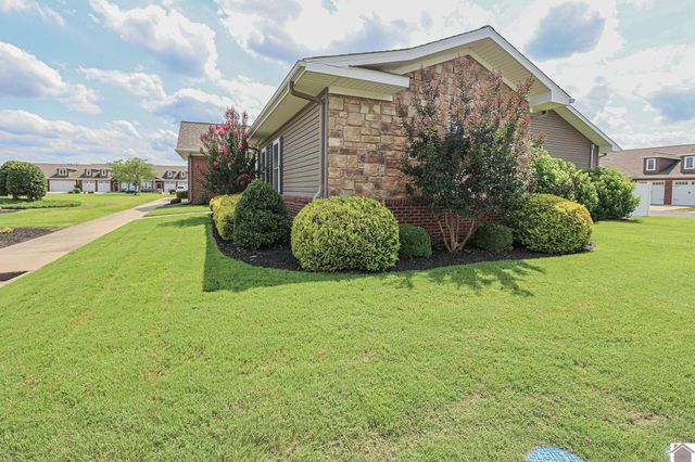 3279 Mallard Cir, Paducah, KY 42001